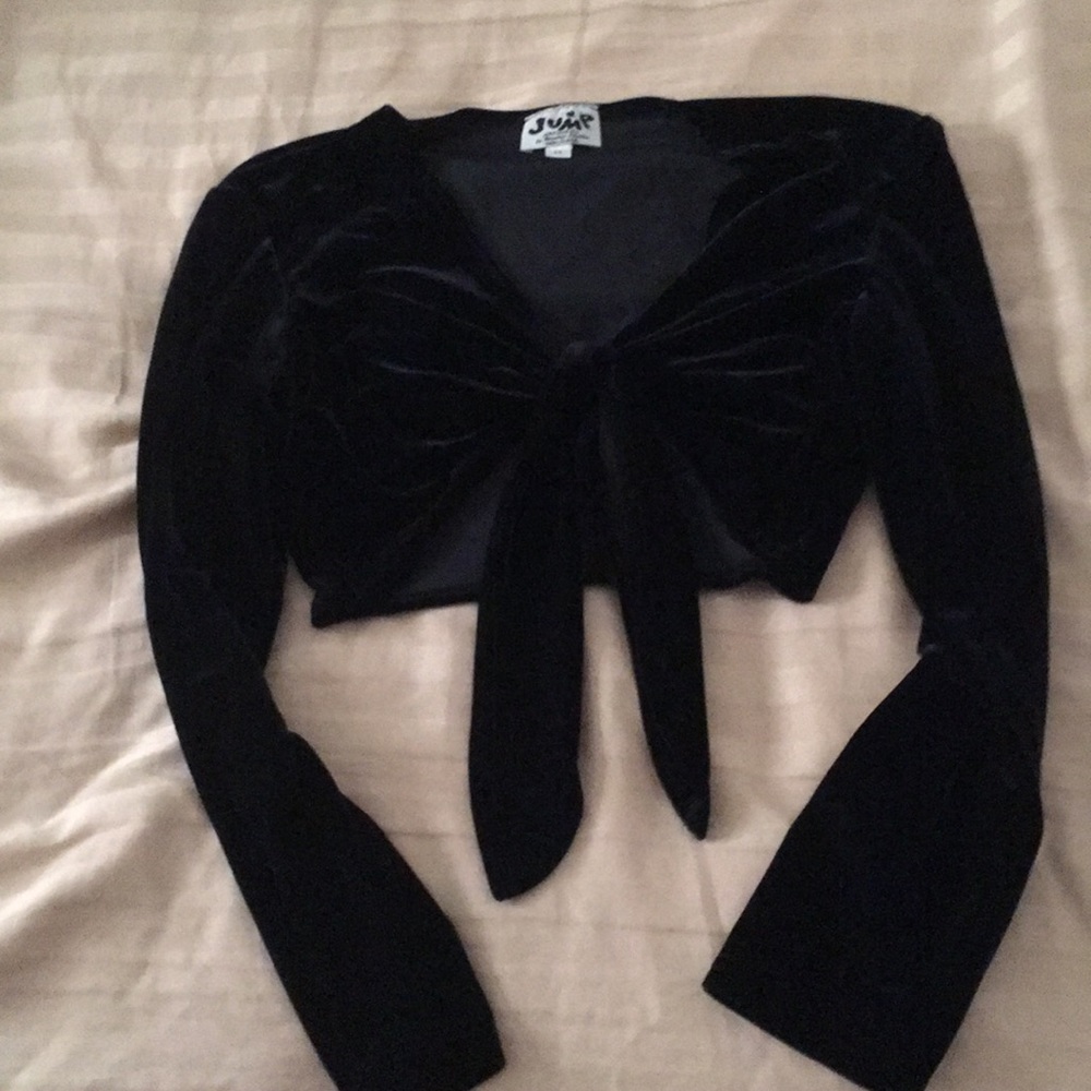 Velvet black top